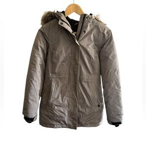 Eddie Bauer Women’s Gray 80% Down Warm Winter Jacket, Fur Hood, Petite XS